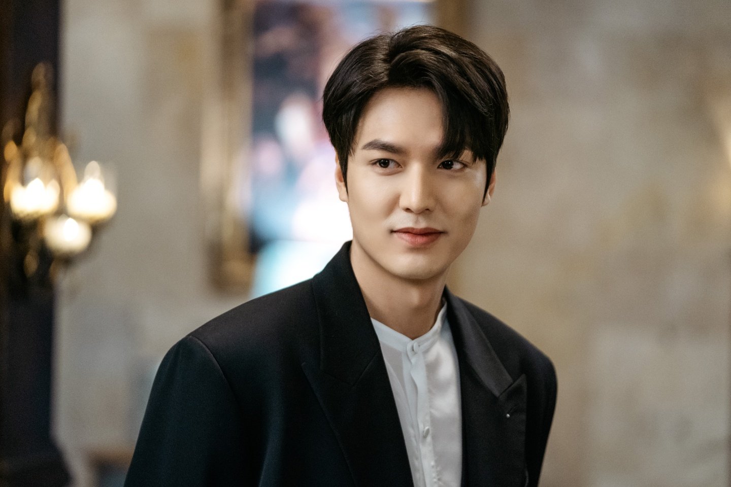 Lee Min Ho Net Worth 2022 - What All You Need to Know